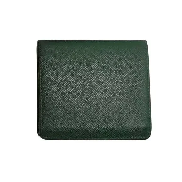 Louis Vuitton Taiga Green  3 Cult Card Wallet W/ Dust Bag - Picture 2 of 16